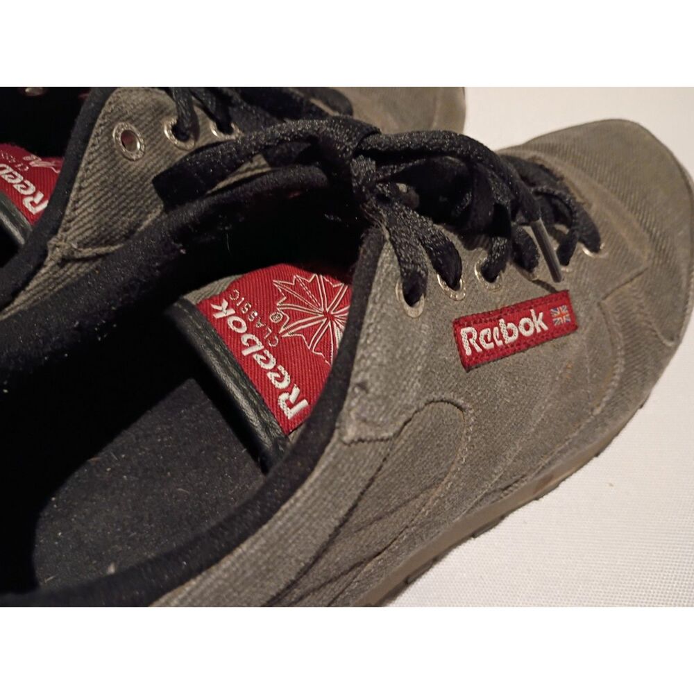 Reebok Men's Gray Retro Sneakers Lace Up Gum Sole Size 10.5 M RB 204 PYE